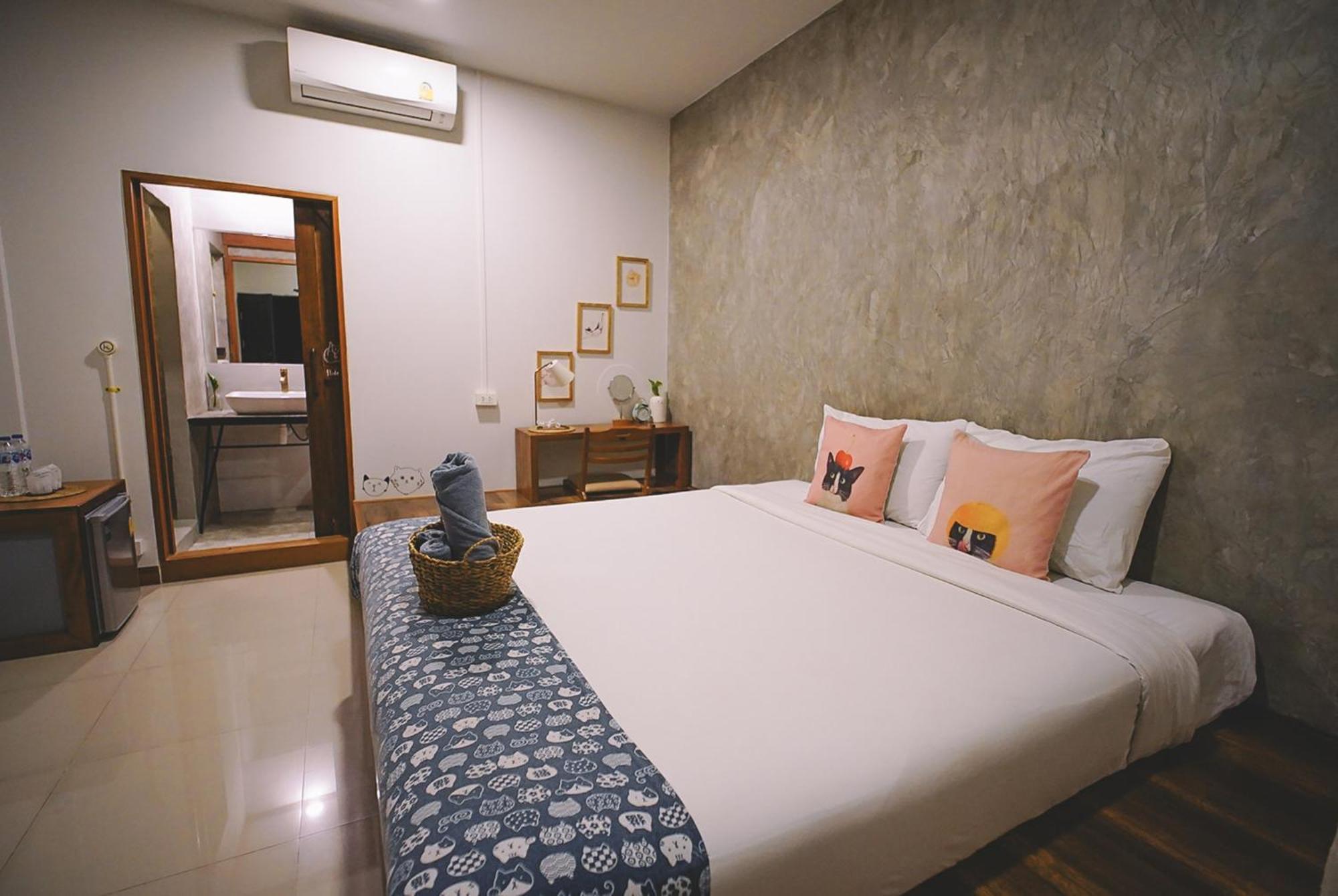 Sleepy House Chiang Rai Bed & Breakfast Exterior foto